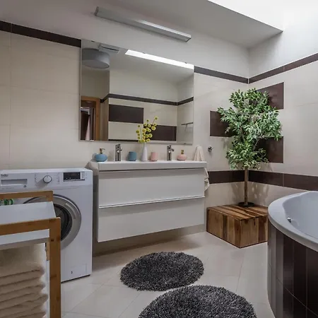 Apartmanica 606