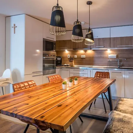 Apartmanica 606 아파트 도노발리